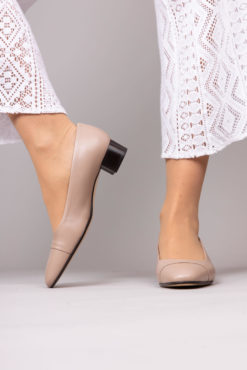 Ballerine à talon 3 cm en cuir de veau beige Maison Via Roma