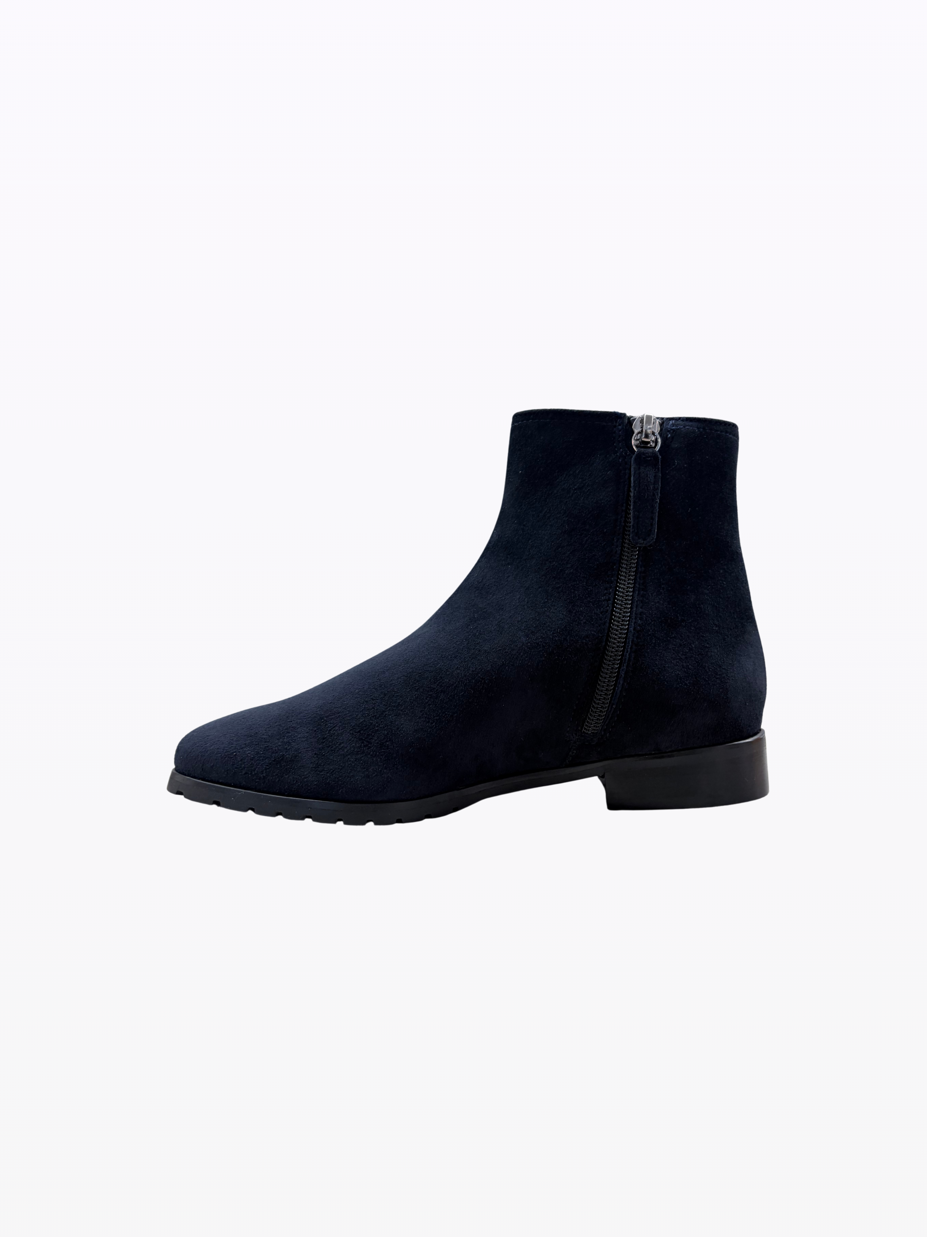 chipi lan navy suede.png1